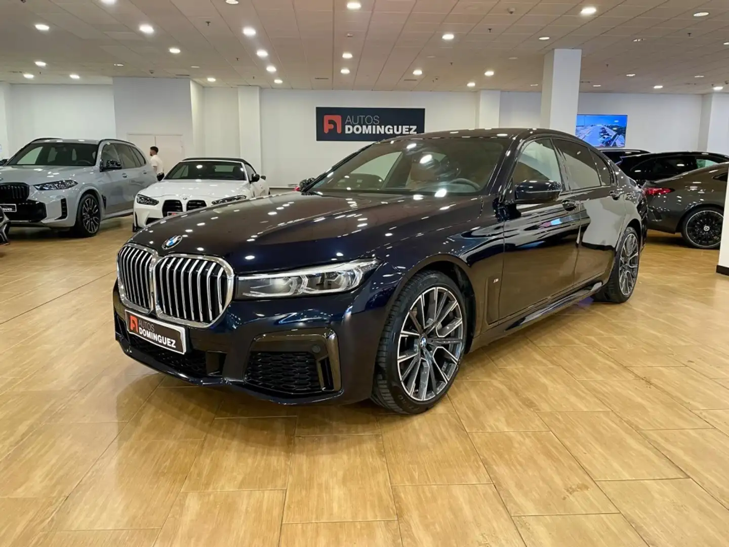 BMW 730 730dA xDrive Blauw - 1