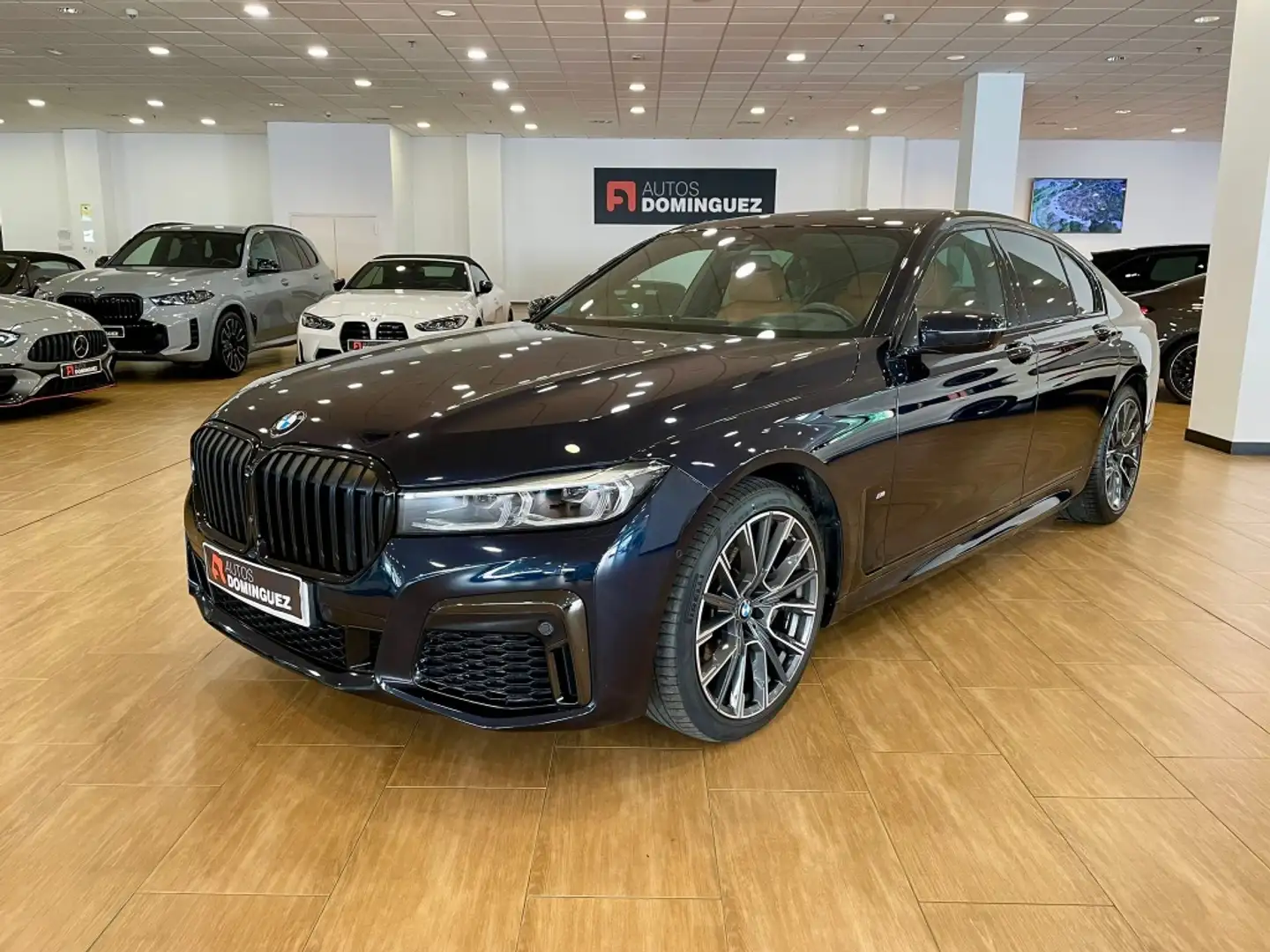 BMW 730 730dA xDrive Blau - 1