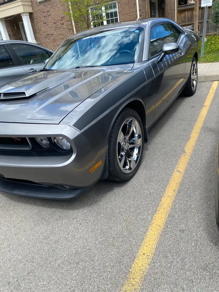 Dodge Challenger снимка Dodge Challenger