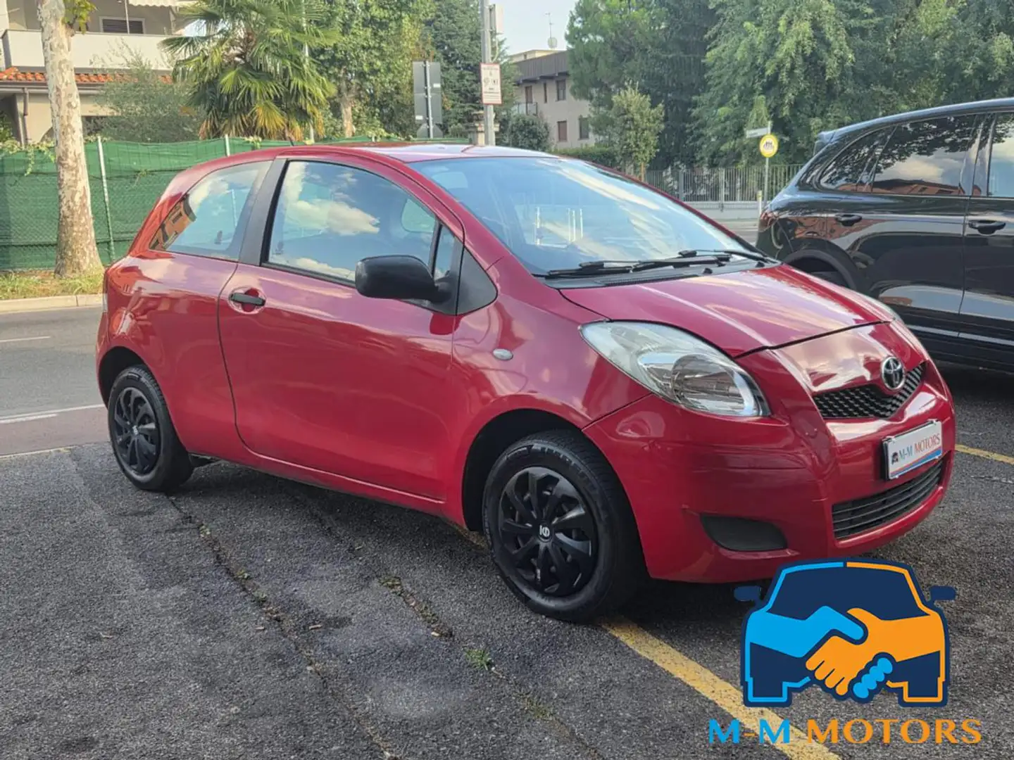 Toyota Yaris 1.0 3 porte Now Eco Rosso - 1