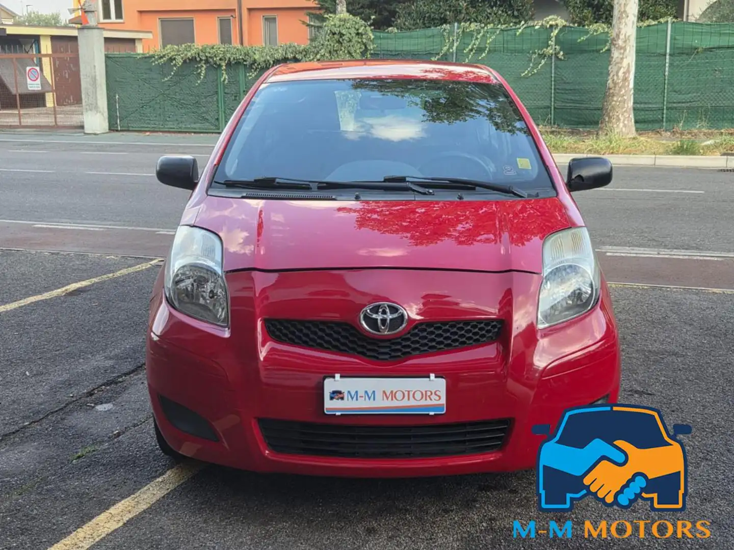 Toyota Yaris 1.0 3 porte Now Eco Rosso - 2