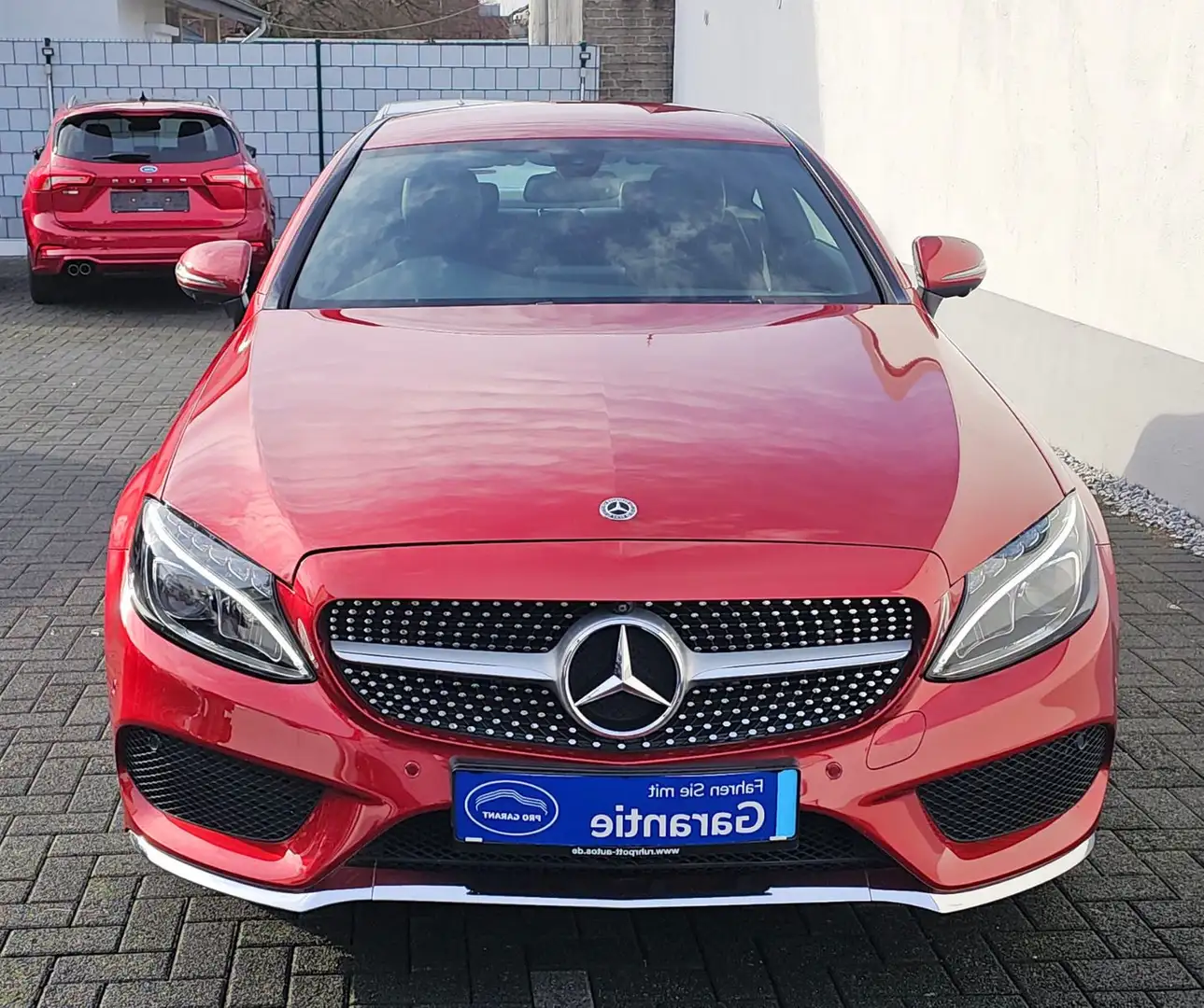 Mercedes-Benz C 250 Coupe  AMG Line Top Zustand Rot - 2