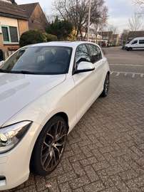 Executive automaat 220 pk F20 parelmoer wit
