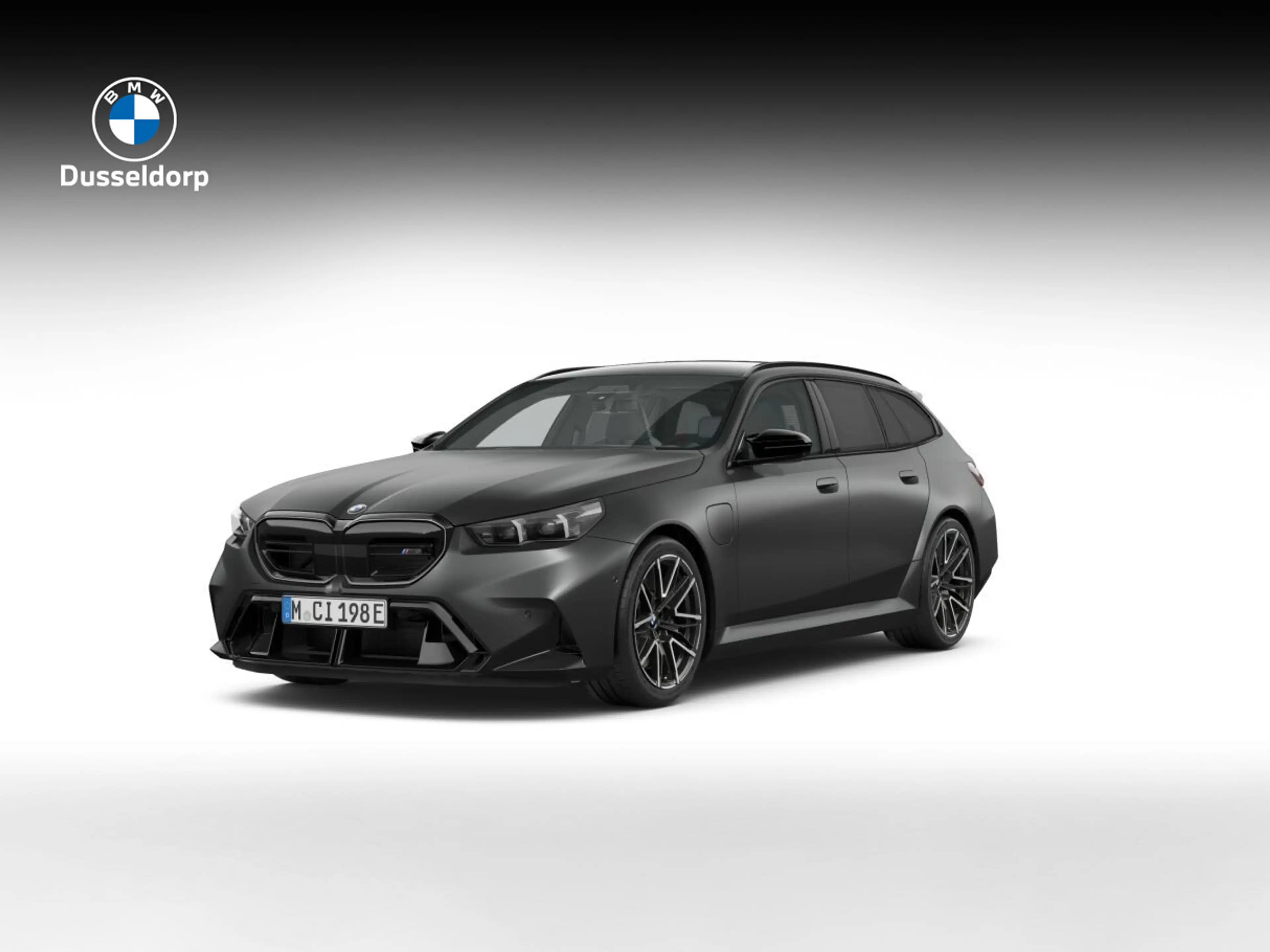 BMW M5 Touring Comfort Pakket | M Driver's Pack | Driving
