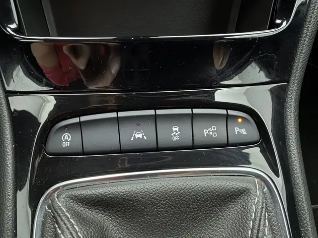 Opel Astra view 12