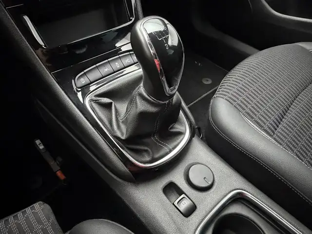 Opel Astra view 14
