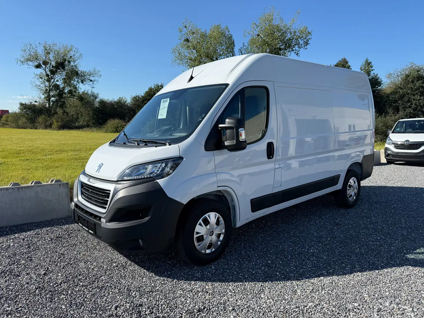 Peugeot Boxer 165CH L2H2 *19.500eHTVAClim Cruise Attelage* Blanc - 2