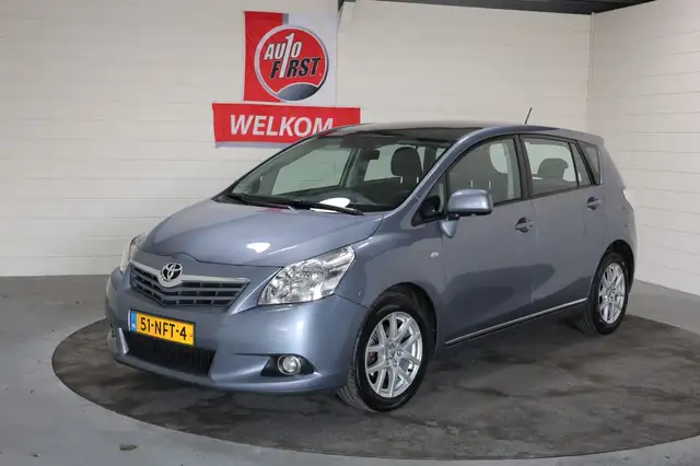 Toyota Verso 1.8 VVT-i Business Limited, Automaat, Dealer onder