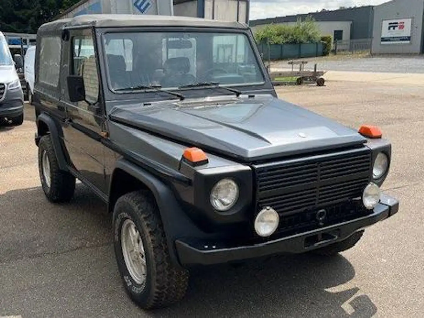 Mercedes-Benz G 300 300 GD Černá - 2