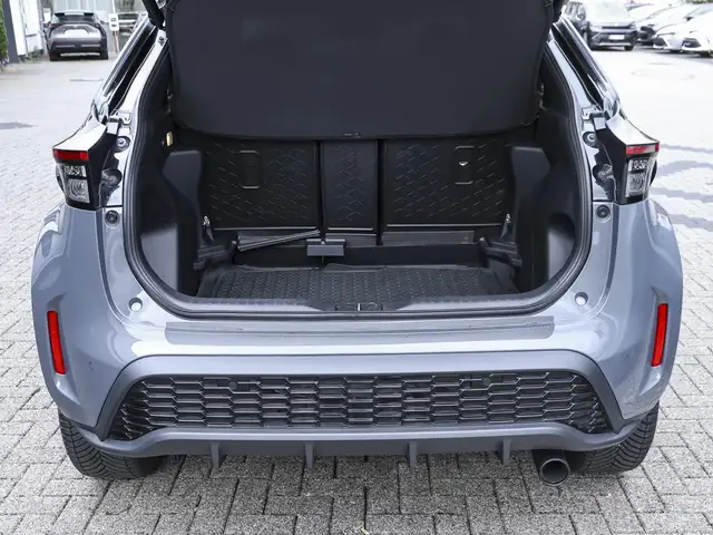 Toyota Yaris Cross view 9