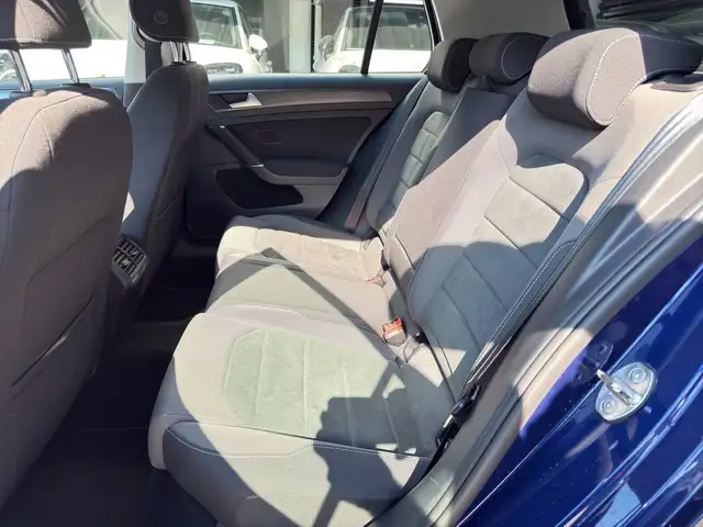 Volkswagen Golf view 15
