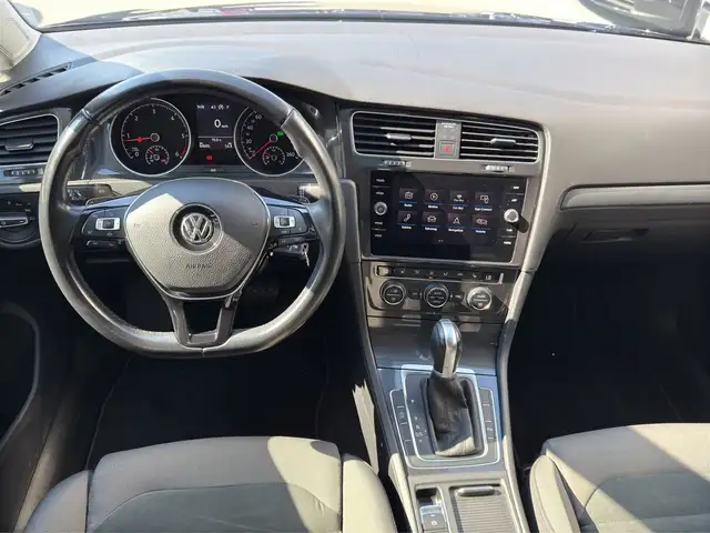 Volkswagen Golf view 7