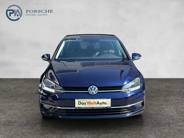 Volkswagen Golf view 2