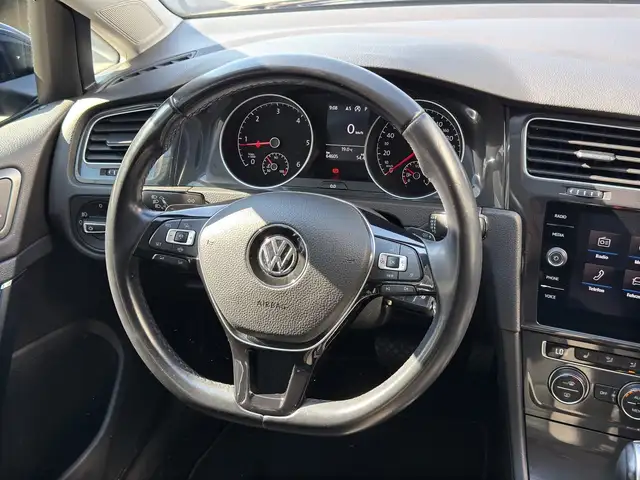 Volkswagen Golf view 8