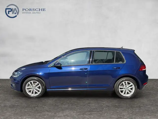 Volkswagen Golf view 3