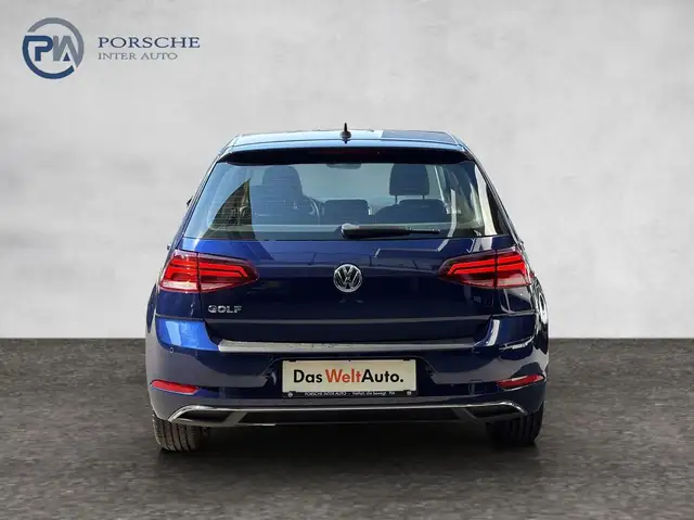 Volkswagen Golf view 5