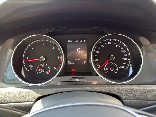 Volkswagen Golf view 9