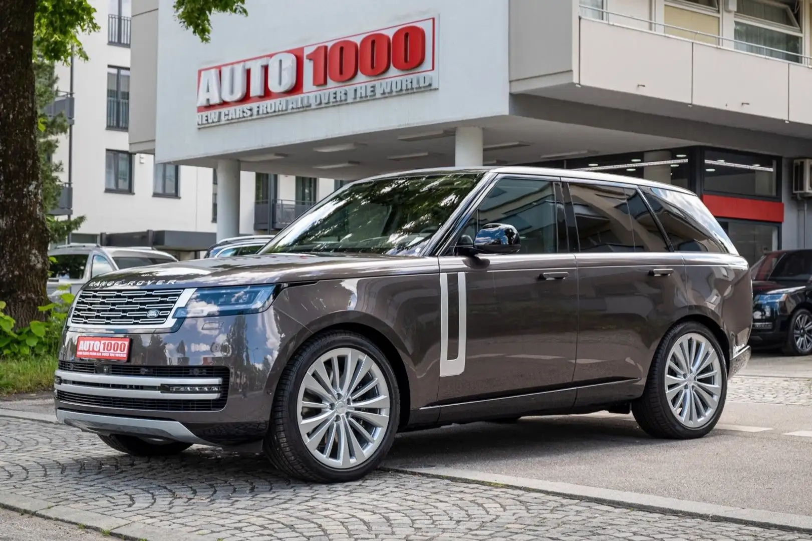 Land Rover Range Rover First Edition 4.4 P530 Gris - 1
