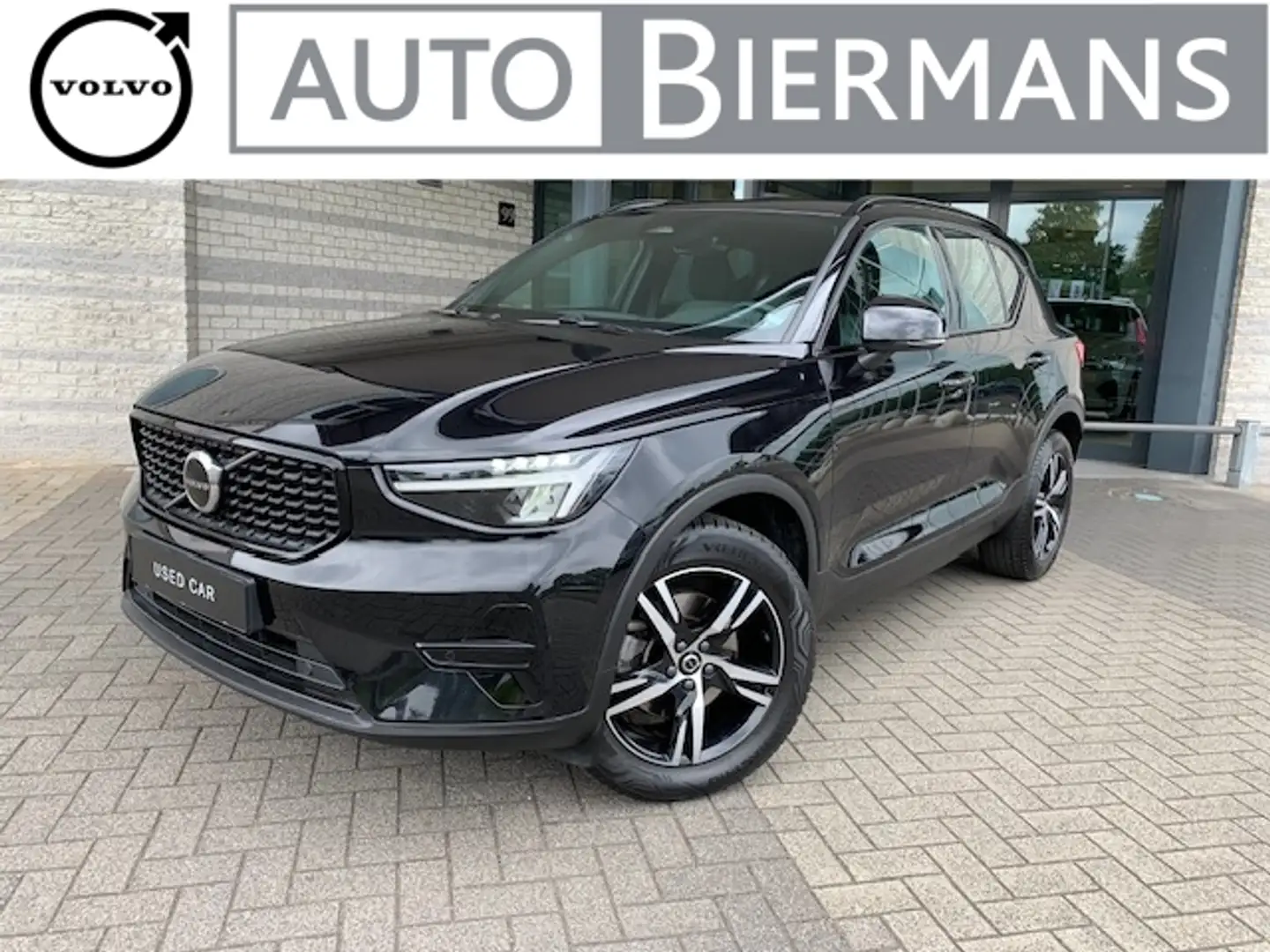 Volvo XC40 B4 197pk Mild Hybrid Aut Plus Dark | Trekh. | Powe Negro - 1