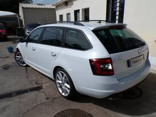 Skoda Octavia view 3