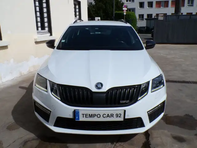 Skoda Octavia view 4