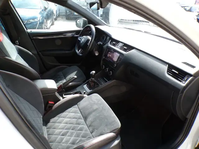 Skoda Octavia view 15
