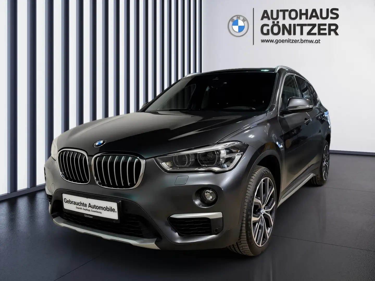 BMW X1 xDrive18d Grau - 1