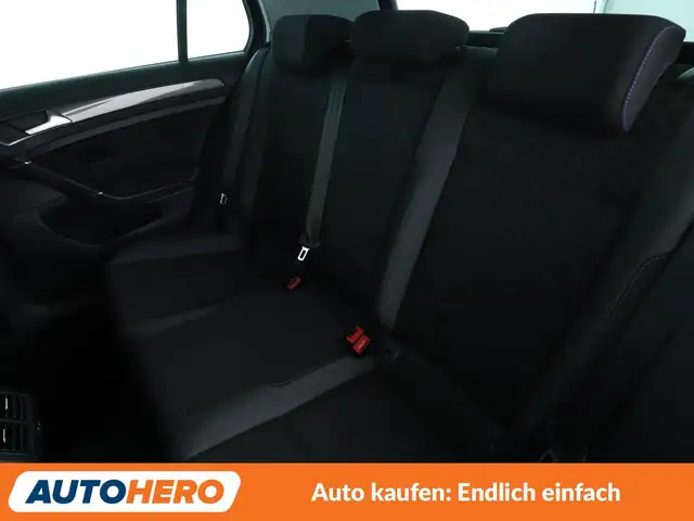 Volkswagen Golf view 14