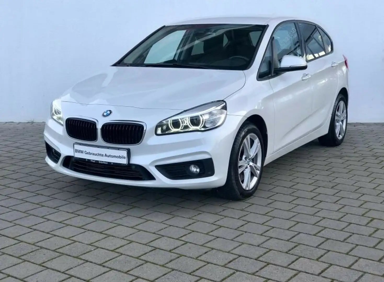 BMW 225 i xDrive Active Tourer LED/NAVI/HiFi/TEMPO Weiß - 2