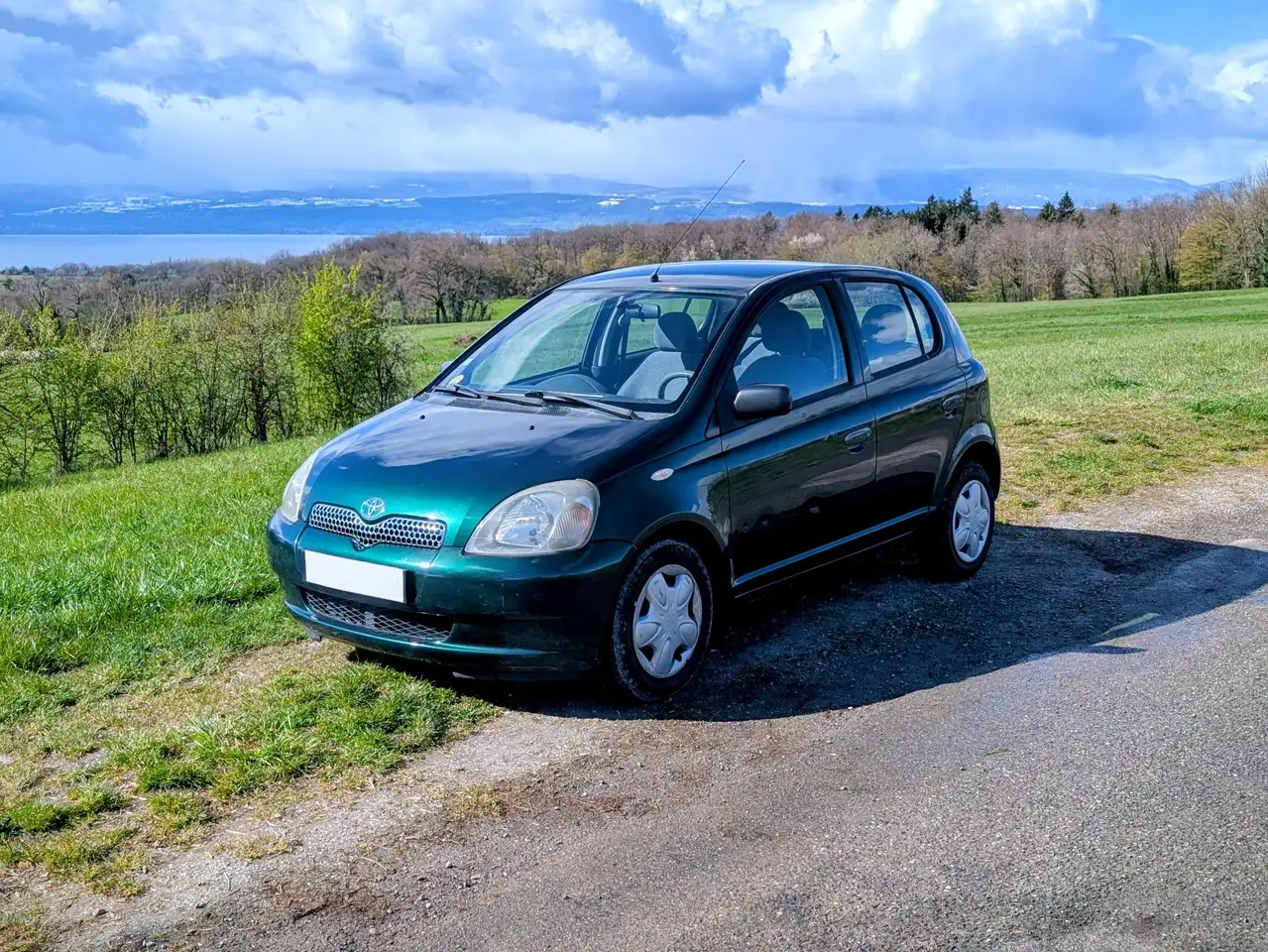 Toyota Yaris 1.0i Linea Luna