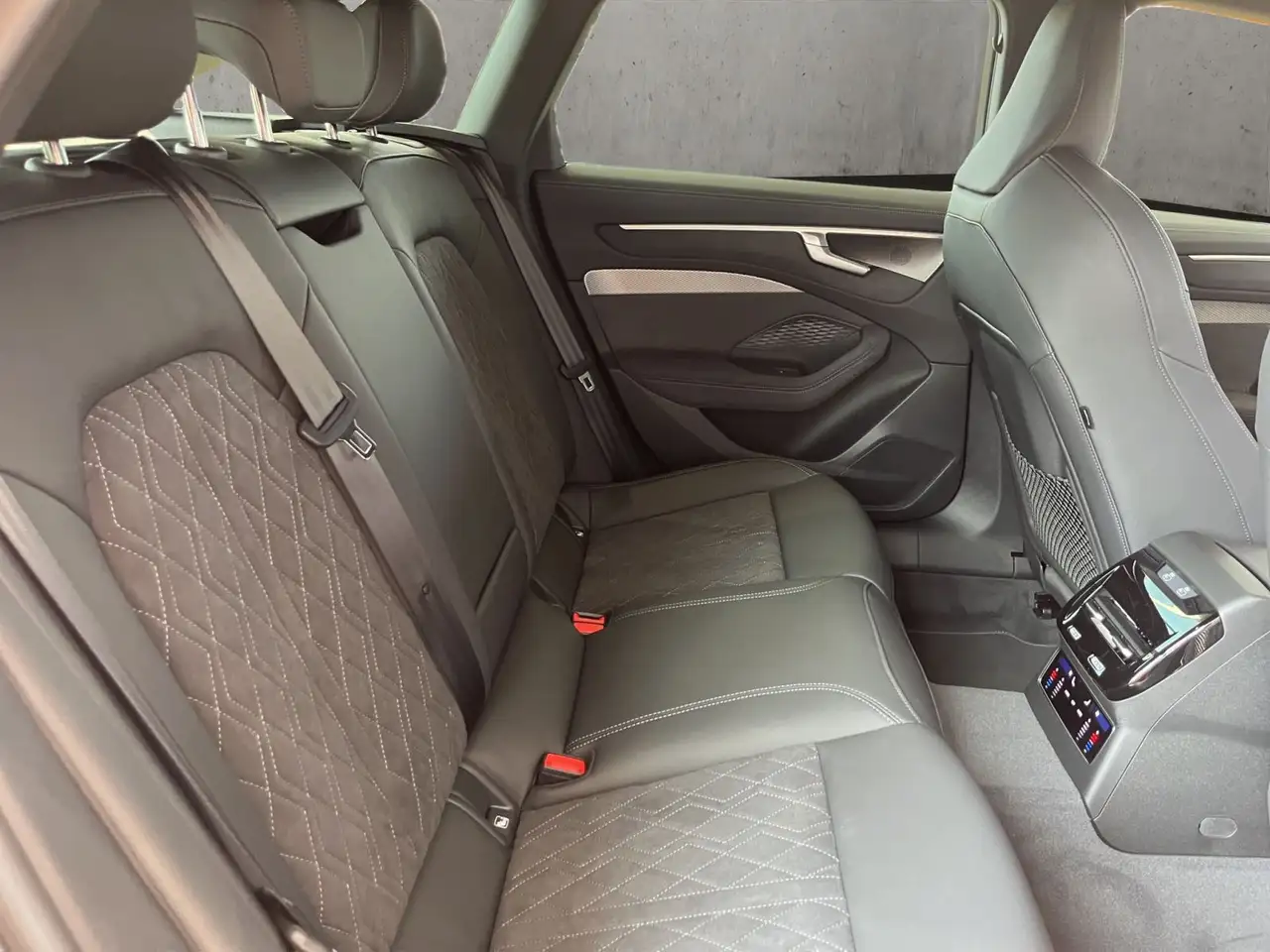 Audi A6 3.0 TFSI quattro 14