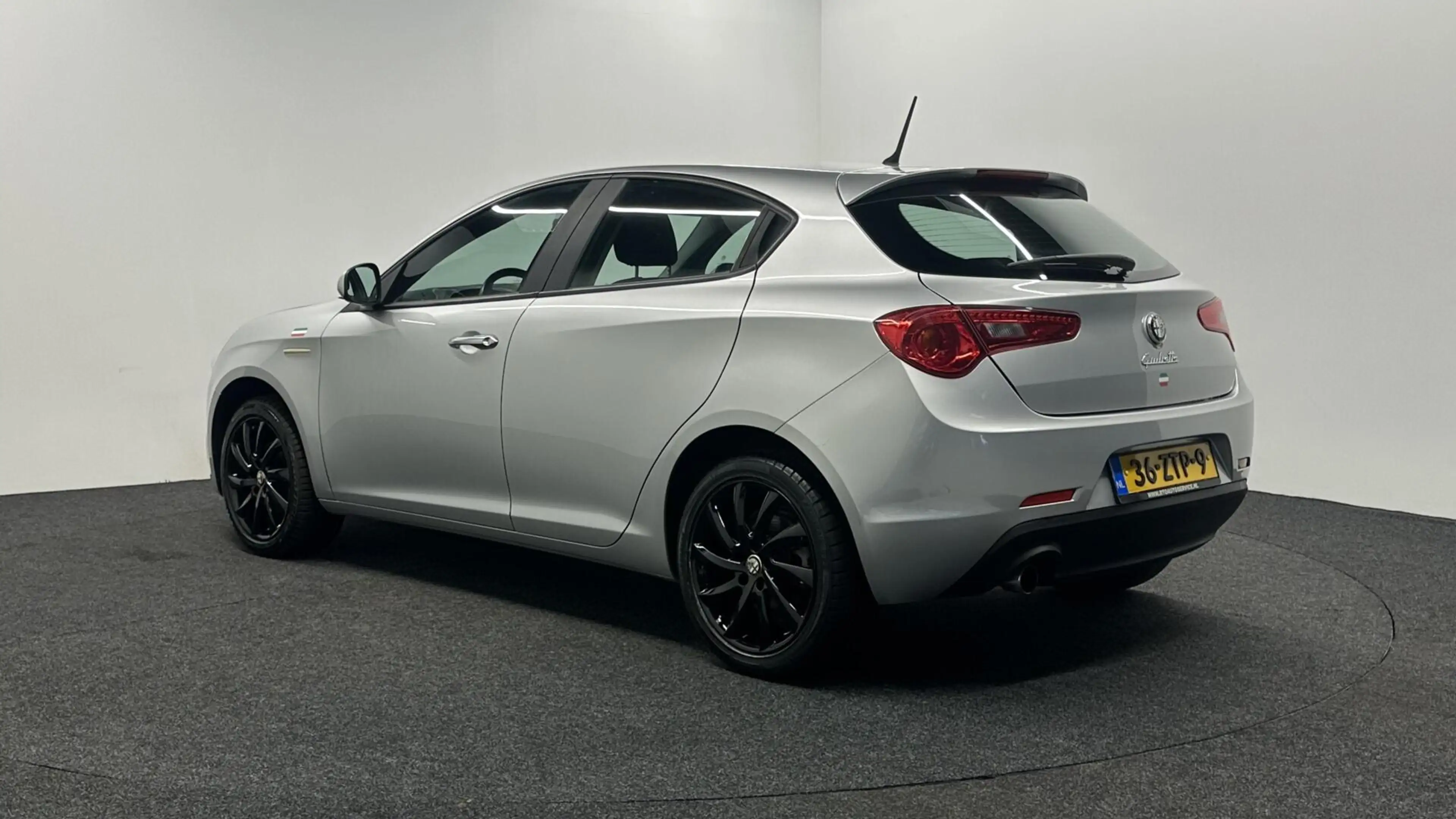 Alfa Romeo Giulietta 1.4 T Progression AIRCO CRUISE LM 117000 KM. — photo 4
