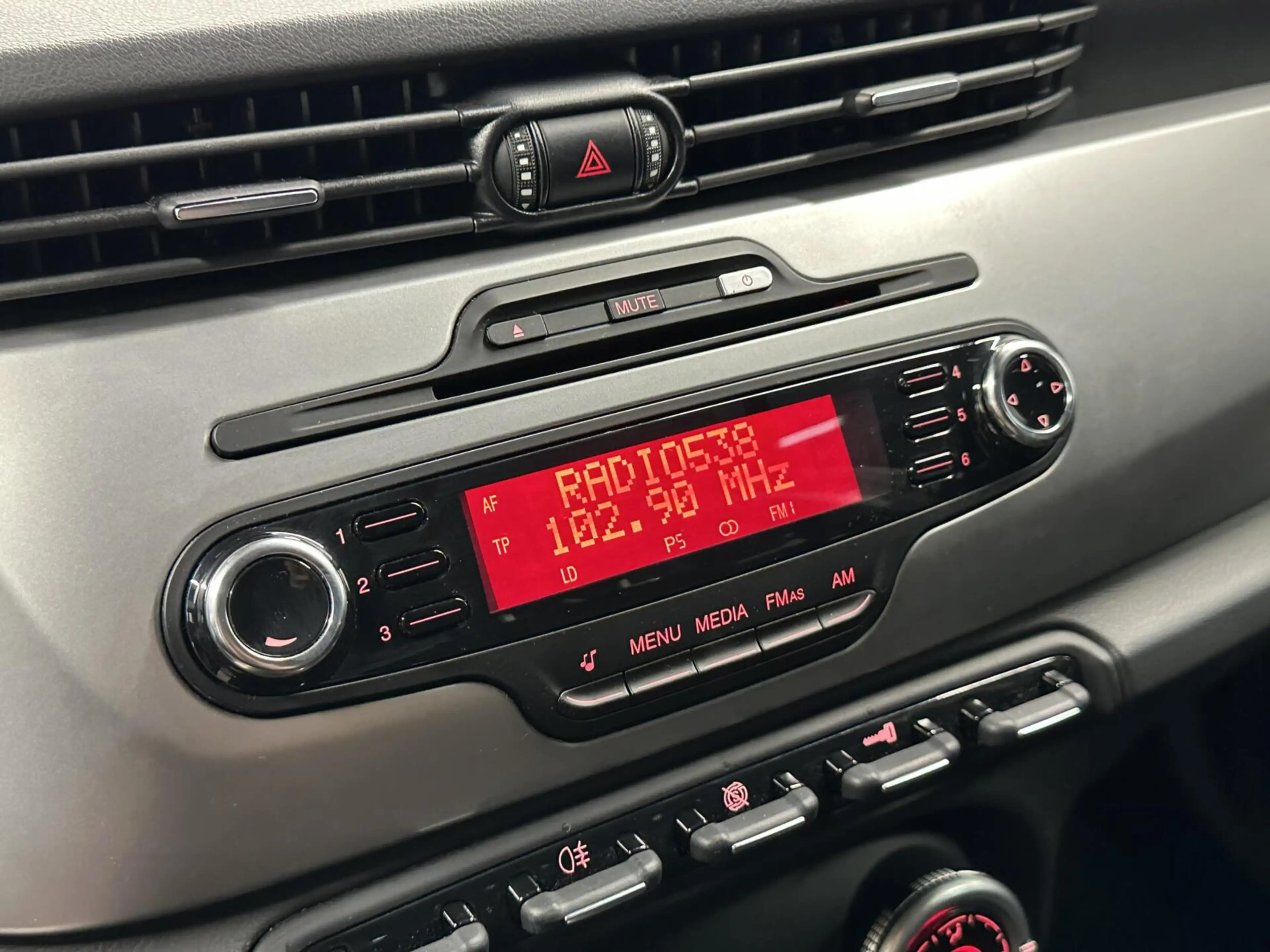 Alfa Romeo Giulietta 1.4 T Progression AIRCO CRUISE LM 117000 KM. — photo 27