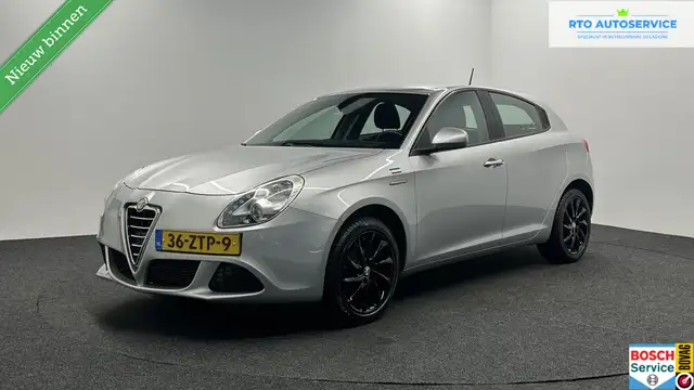 Alfa Romeo Giulietta 1.4 T Progression AIRCO CRUISE LM 117000 KM.