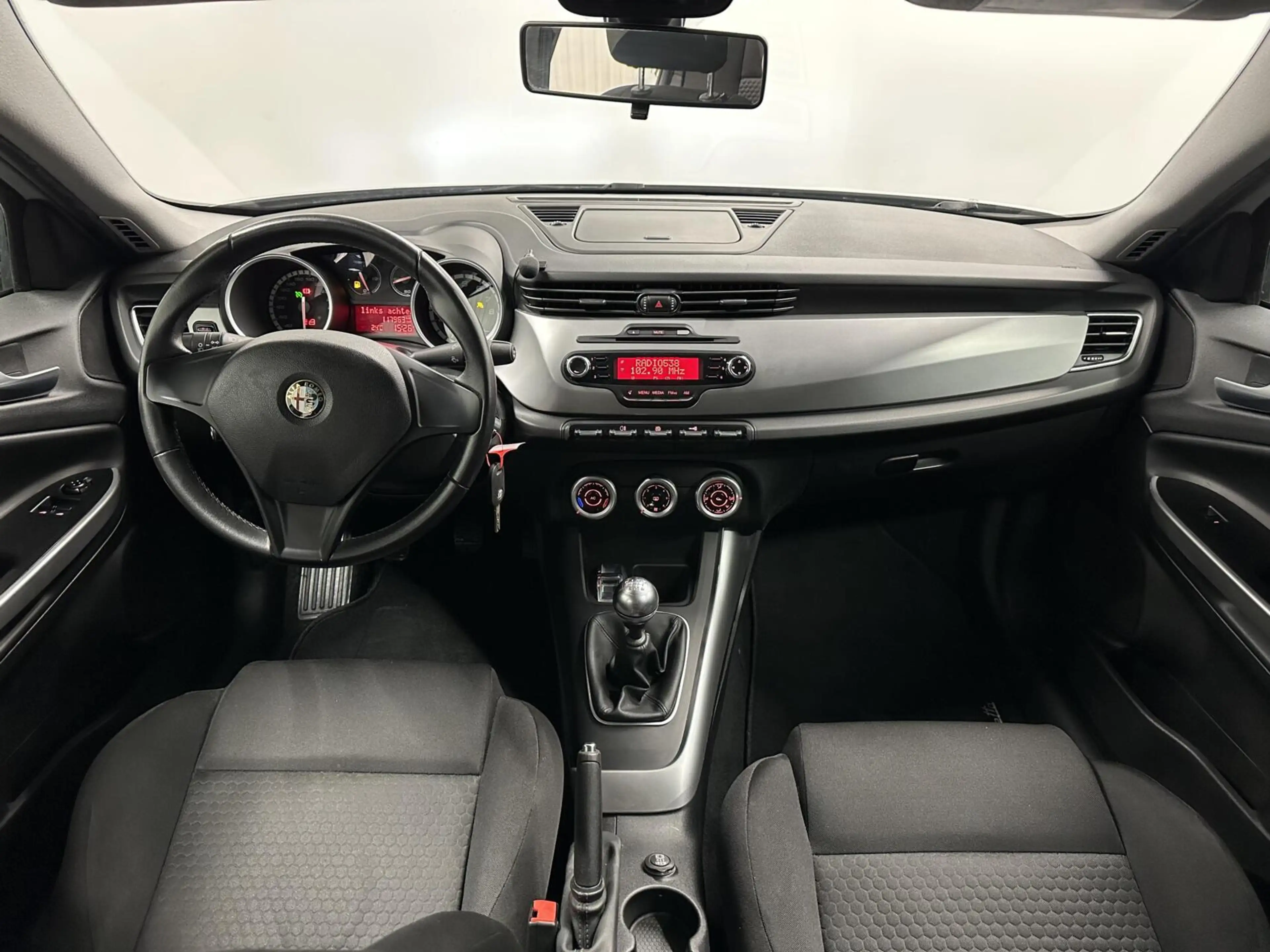 Alfa Romeo Giulietta 1.4 T Progression AIRCO CRUISE LM 117000 KM. — photo 2