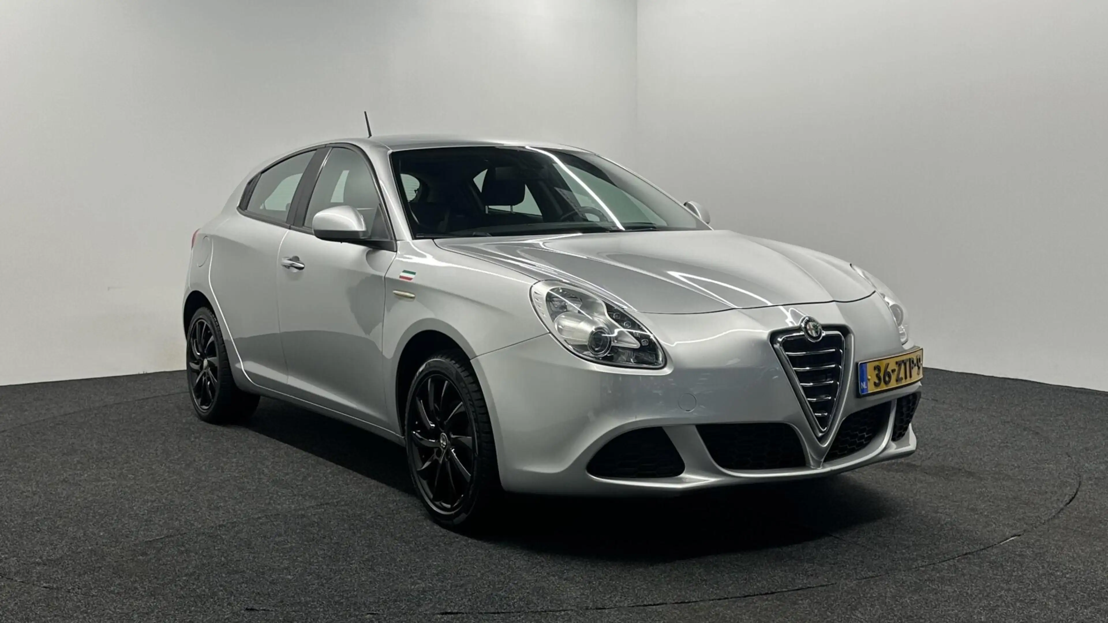 Alfa Romeo Giulietta 1.4 T Progression AIRCO CRUISE LM 117000 KM. — photo 3