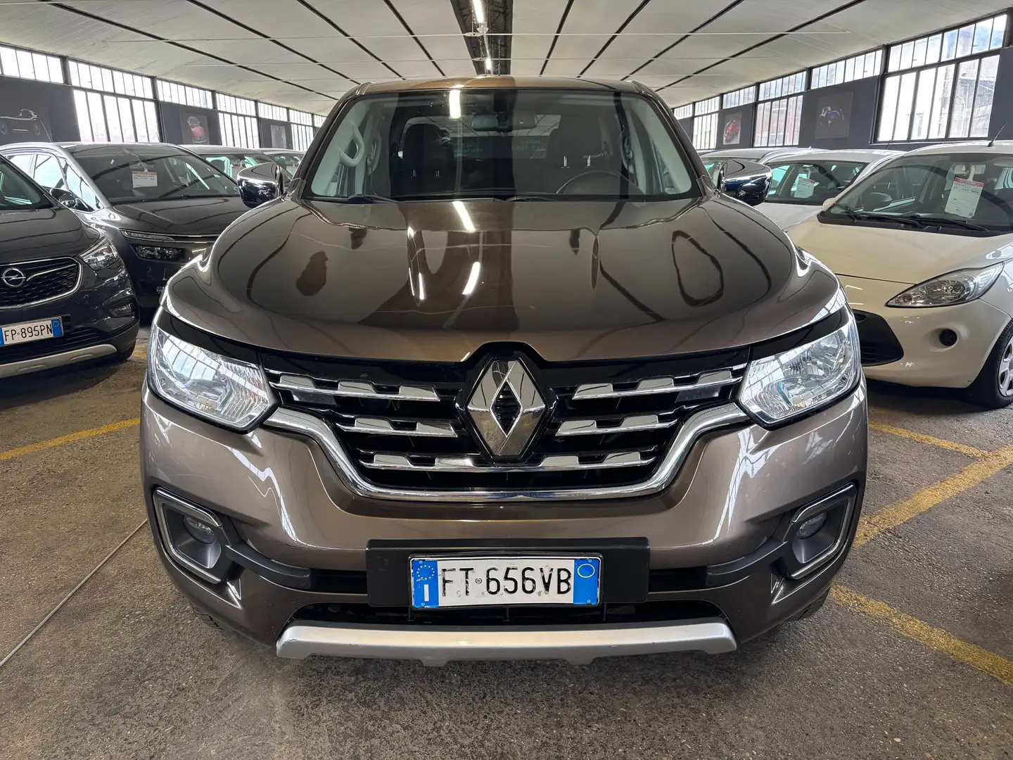 Renault Alaskan Alaskan DC 2.3 dci t Intens 4wd s Gris - 2