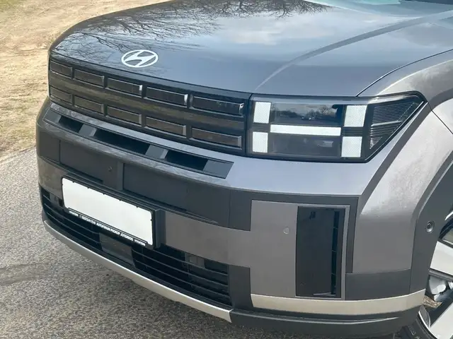 Hyundai Santa Fe view 8