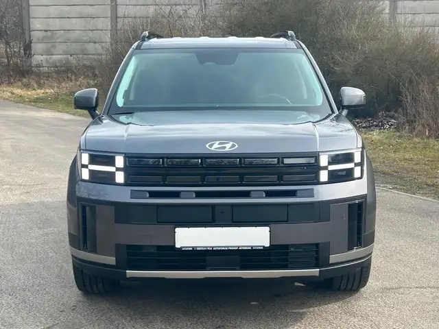 Hyundai Santa Fe view 2