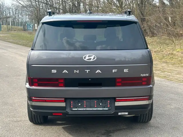 Hyundai Santa Fe view 5