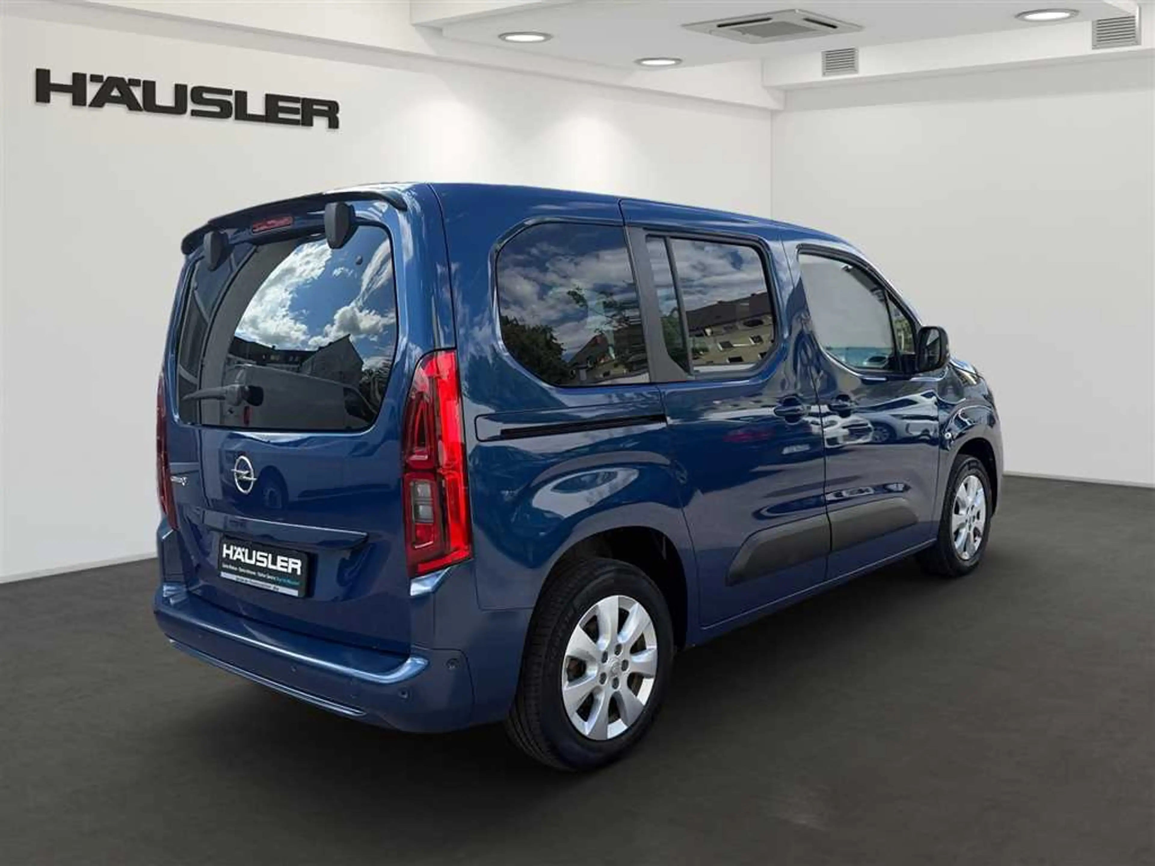 Opel Combo -e Life XL Elegance, PDC vo+hi, Kamera, AHK, Sitz- — photo 4