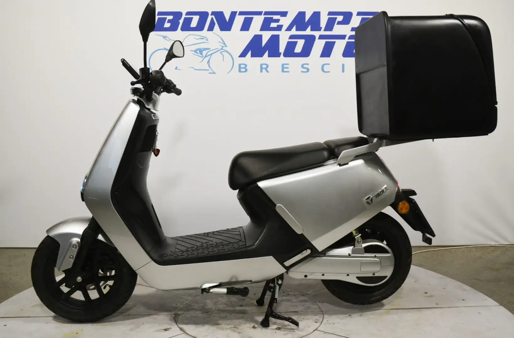 Yadea G5 S Utility L3 - PATENTE B/A1 Bianco - 2