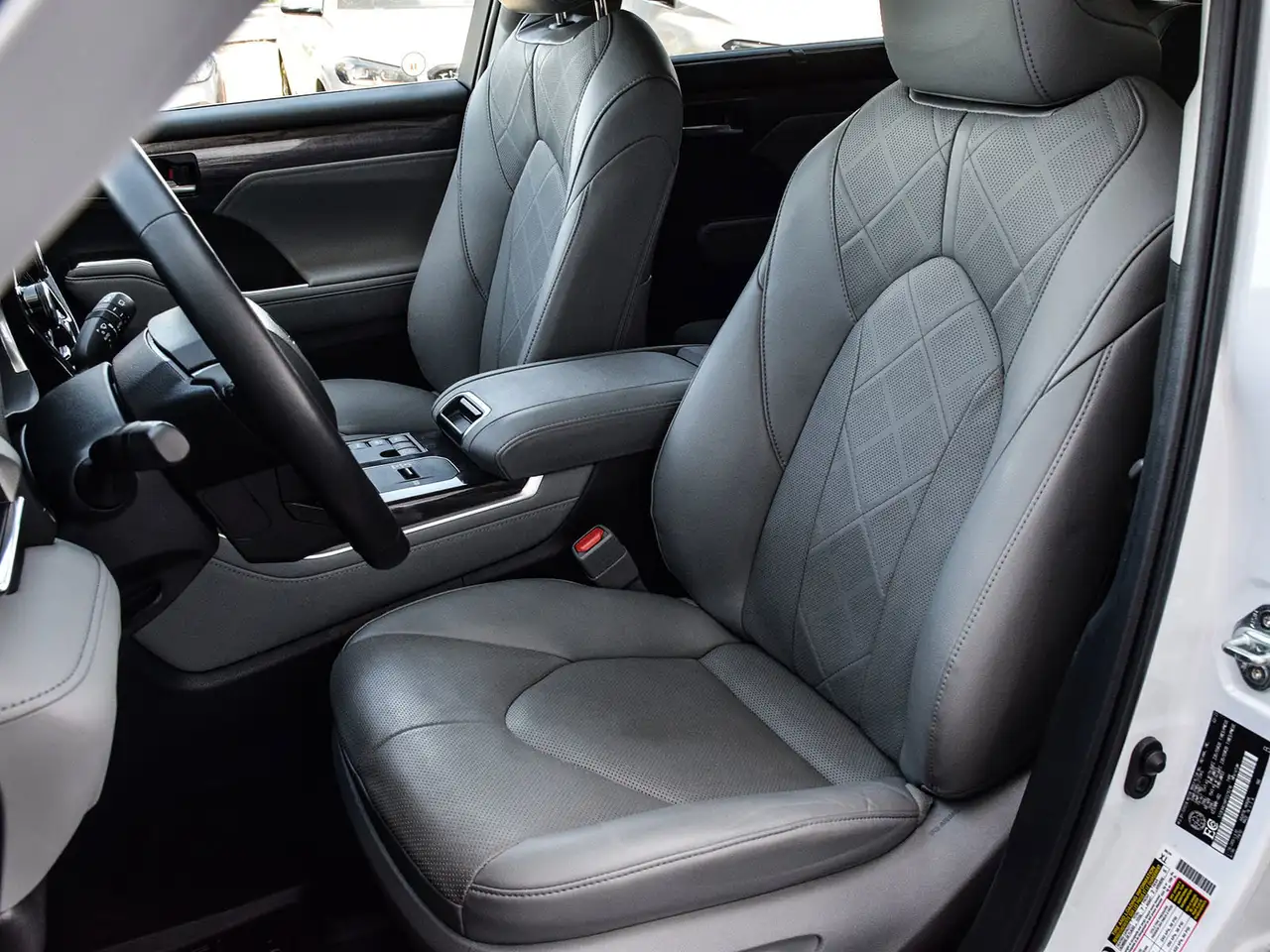 Toyota Highlander снимка Toyota Highlander