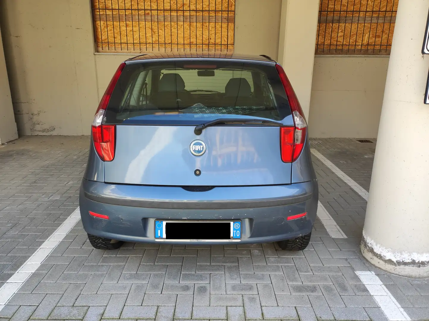 Fiat Punto 1.3 MJT 188 Dynamic Azul - 1