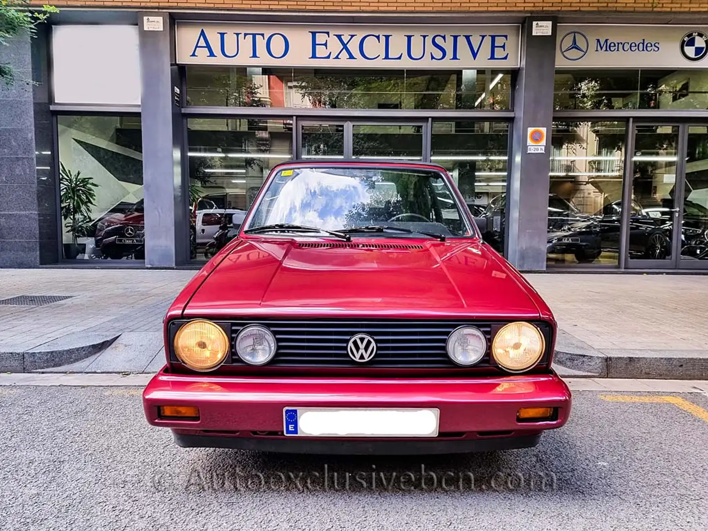 Volkswagen Golf Mk1 Cabrio Rot - 2