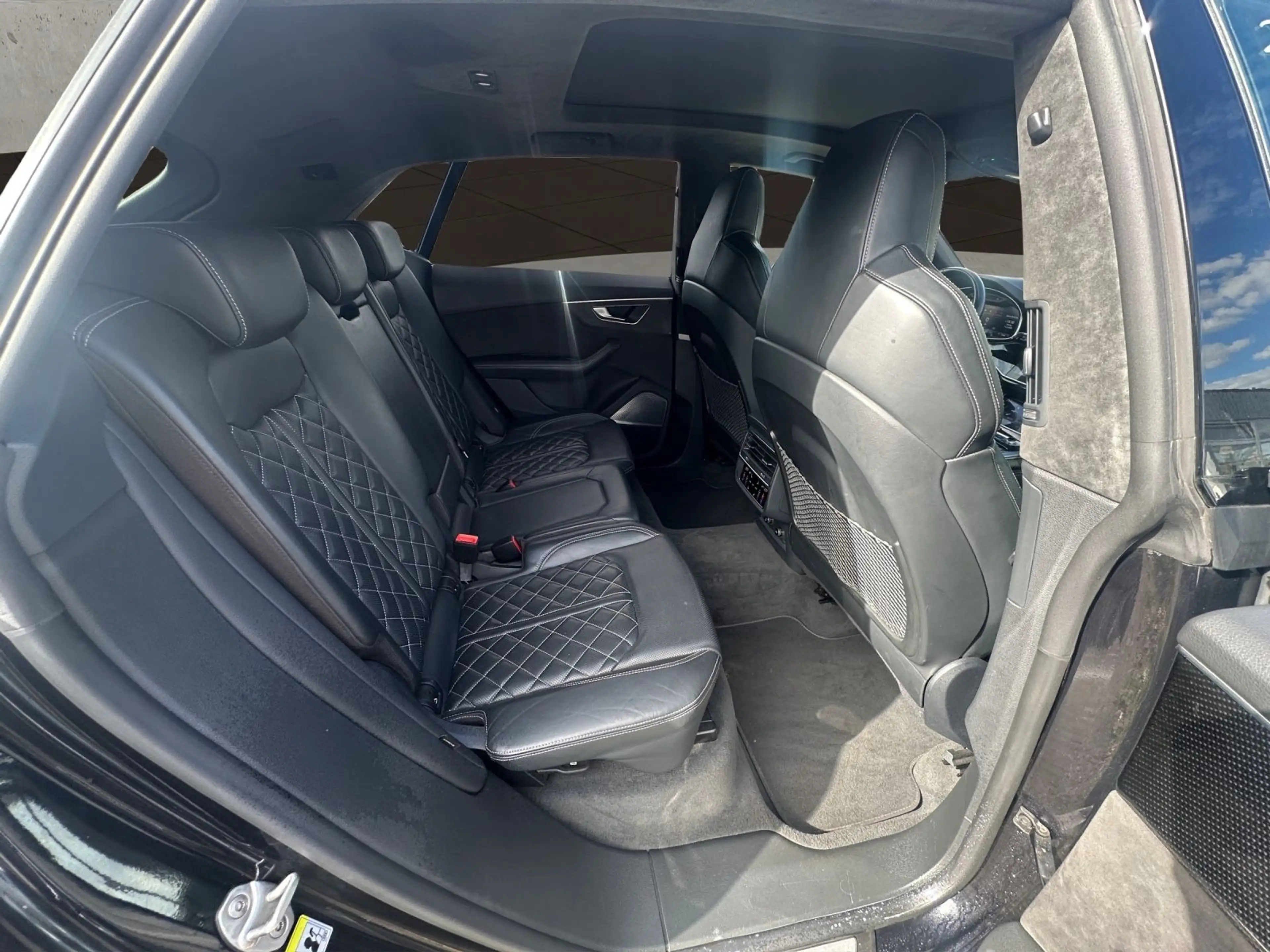 Audi SQ8 4.0 TDI quattro*Panorama*Bang & Olufsen* — photo 11