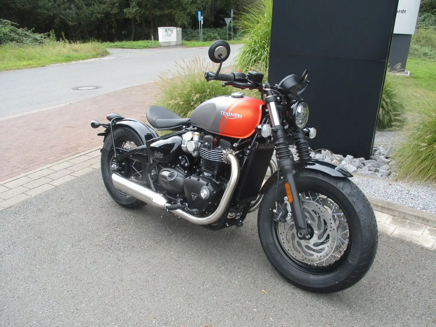 Triumph Bonneville Bobber MY25 - Sofort Verfügbar! !!! Gri - 2