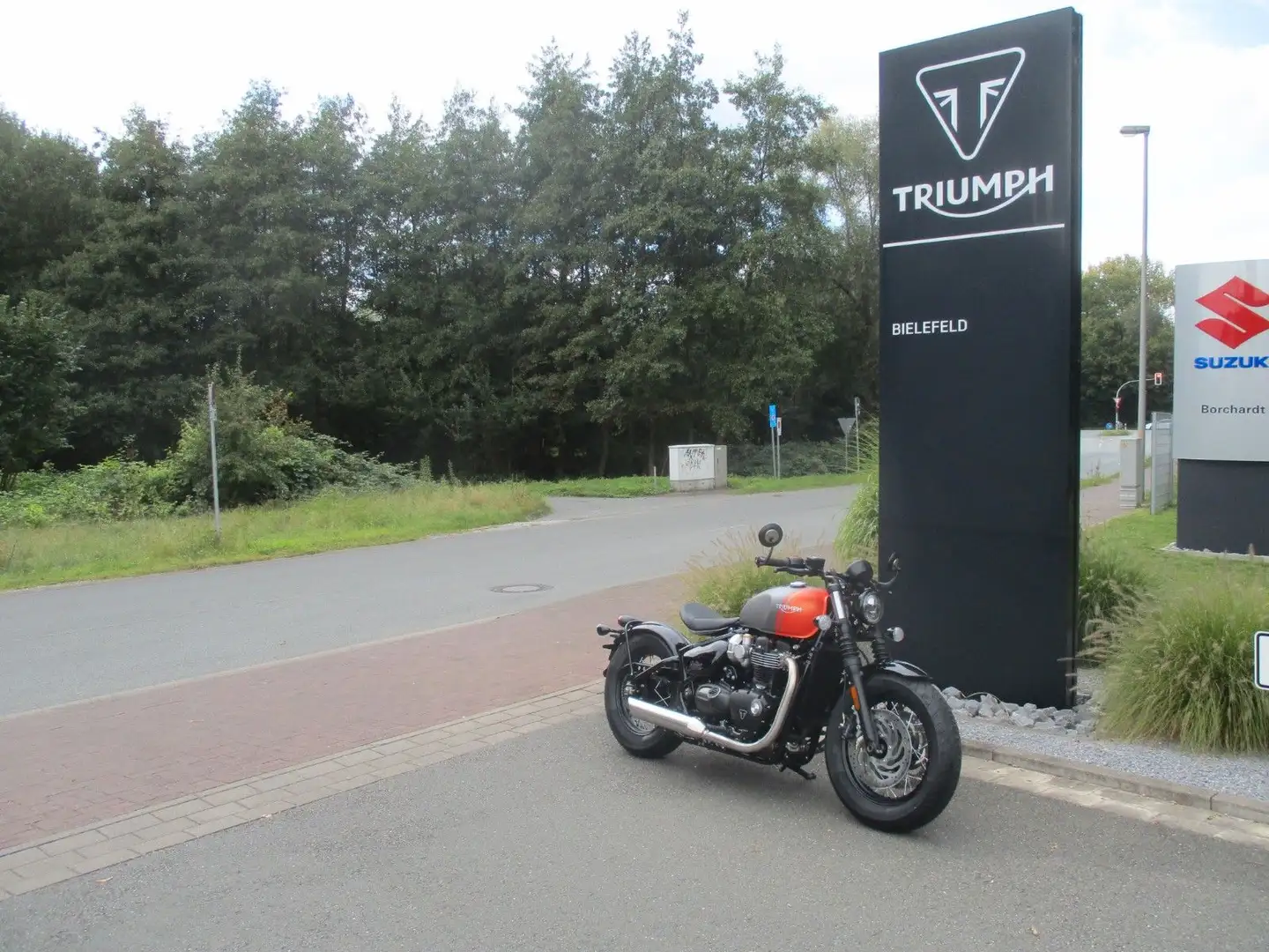 Triumph Bonneville Bobber MY25 - Sofort Verfügbar! !!! Gri - 1