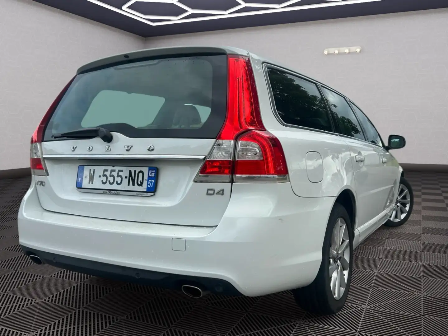 Volvo V70 SUMMUM Blanc - 2