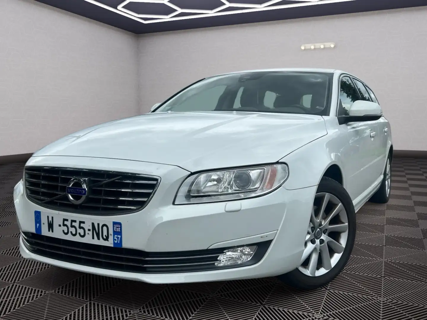 Volvo V70 SUMMUM Blanc - 1